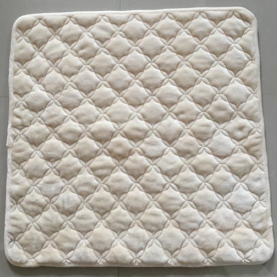 Capa de sofá acolchoada de flanela macia e luxuosa